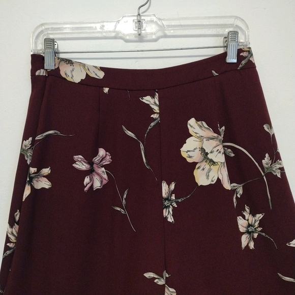 Lauren Conrad - Runway Floral Crop Wide Leg Pants - Picture 10 of 14